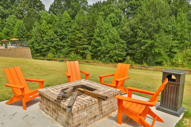 Photo - Ascent at Pointe Grande