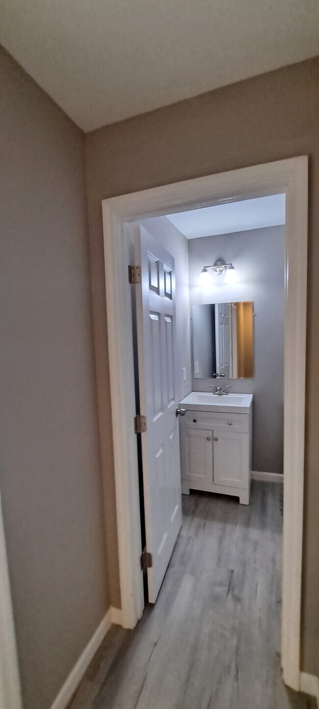 Photo - 9115 Cedarpark Ln NW