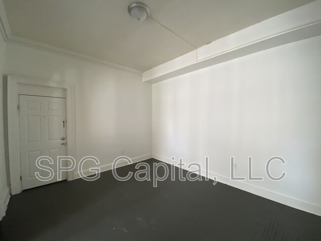 Photo - 351 W King St Unit 1