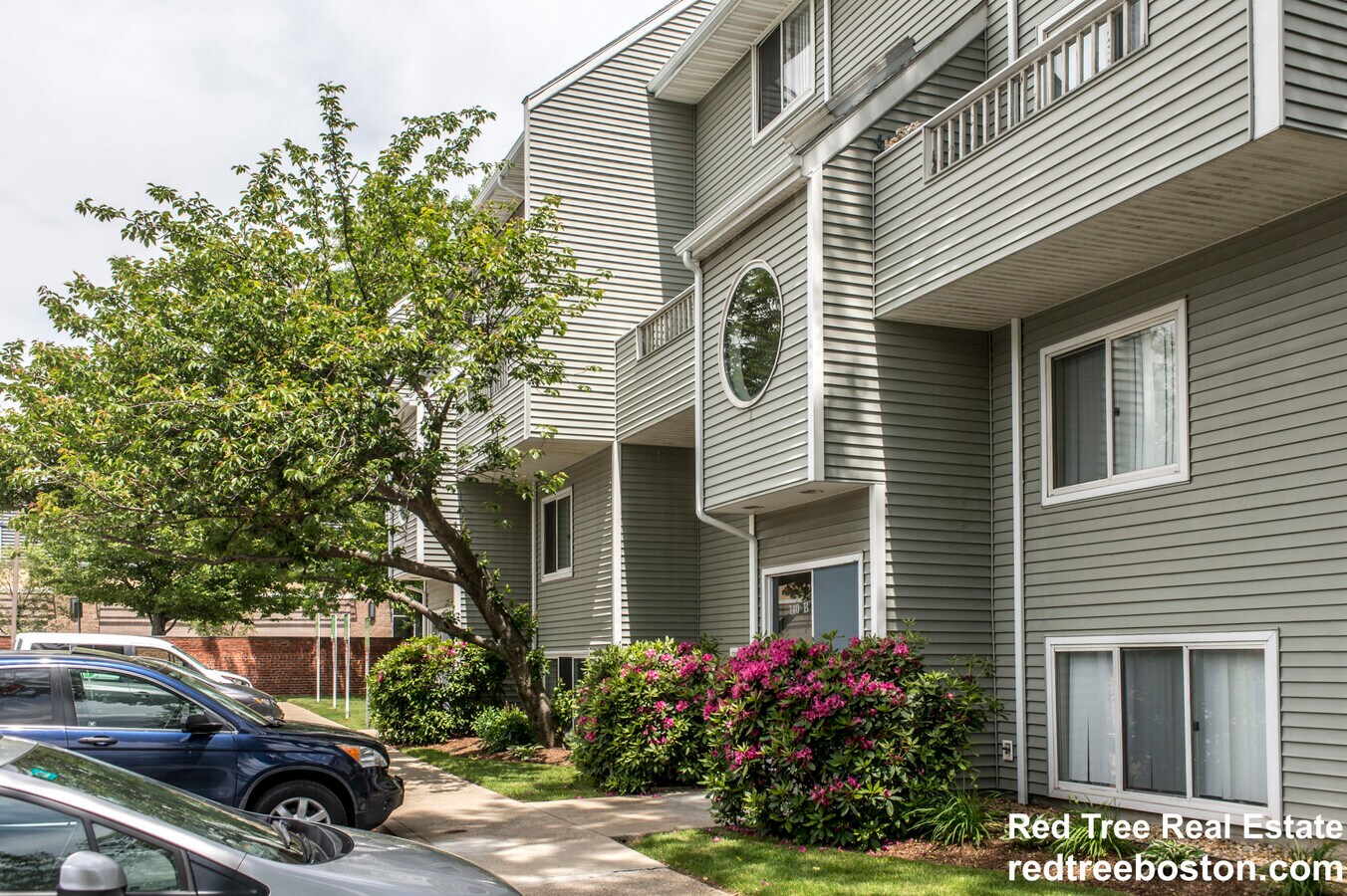 Photo - 150 N Beacon St Unidad A1