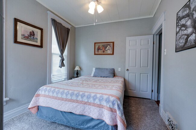 Photo - 206 S 15th St House