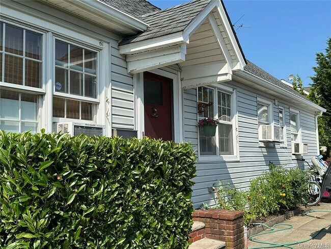 Photo - 132 Coronado St