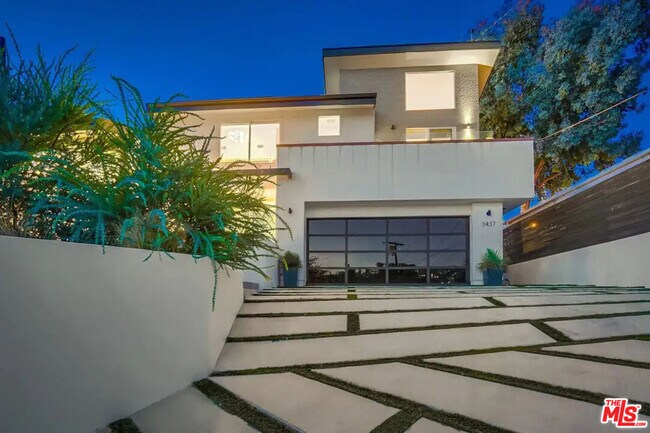 Photo - 3437 Troy Dr