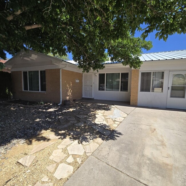 Photo - 11600 Atlantic City Ave NE