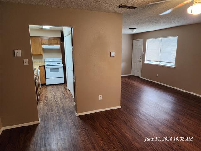 Photo - 429 SW Thomas St