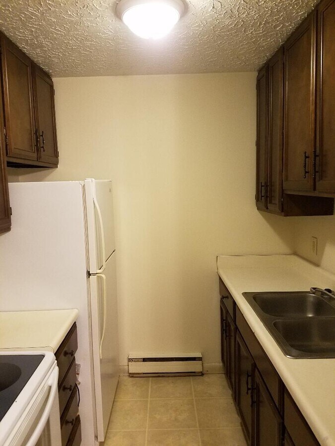Photo - 1534 Mileground Rd Unit 1111 Eastgate Dr.