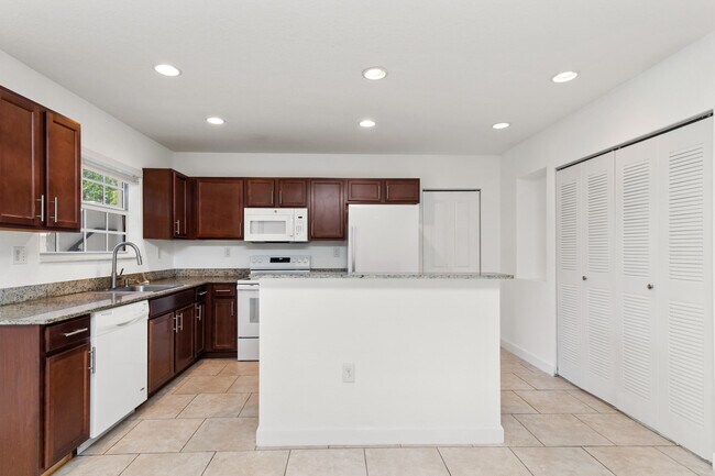 Photo - 3525 NW 114th Ln Unit 3529