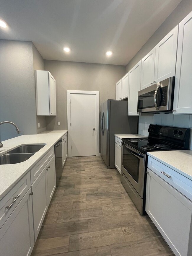 Photo - A1011 Woodbury Row Phase III