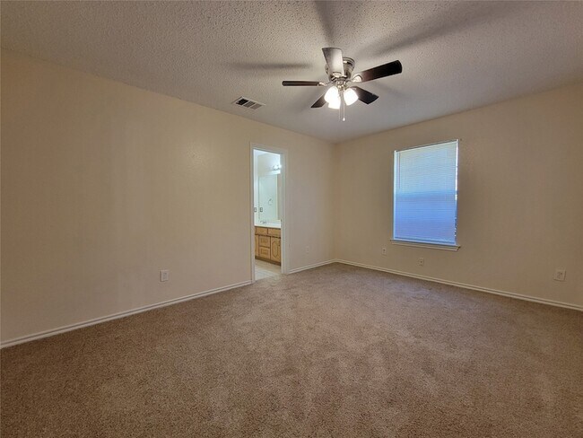 Photo - 302 N McGraw St