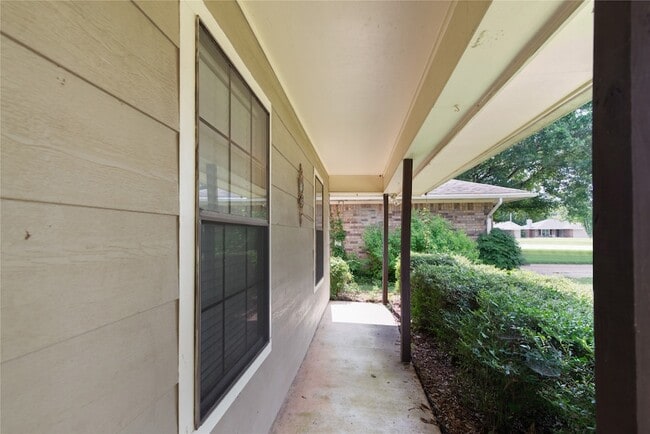 Photo - 2526 Downs Cir