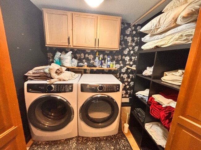 Photo - 710 S Shore Ct