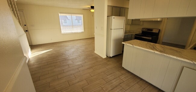 Photo - 616 E 3rd Ave