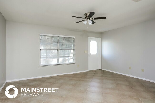Photo - 2680 Roxbury Cir