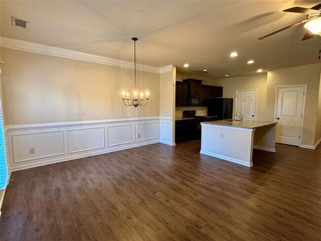 Photo - 2723 Morgan Glen Rd NE