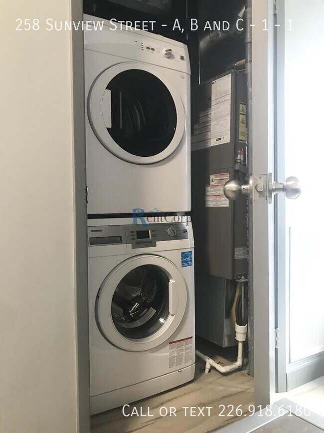 Photo - 258 Sunview St