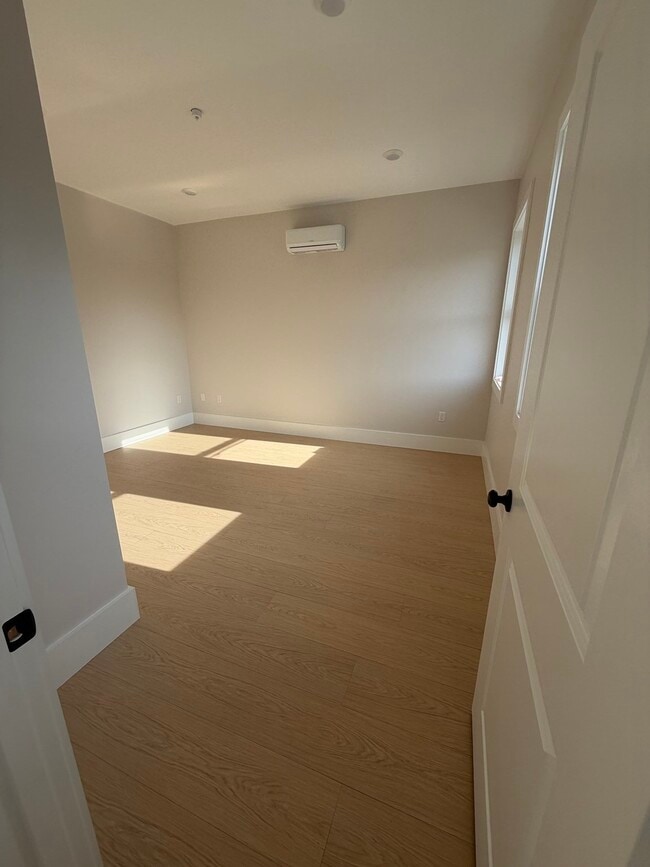 311 Elm St Unit 2