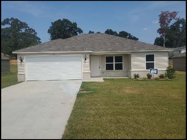 Building Photo - 10 Wisteria Dr