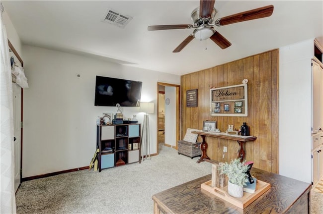 Photo - 7112 NW 45th St