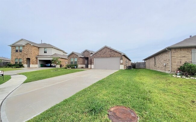 Photo - 22607 Castello Lakes Dr