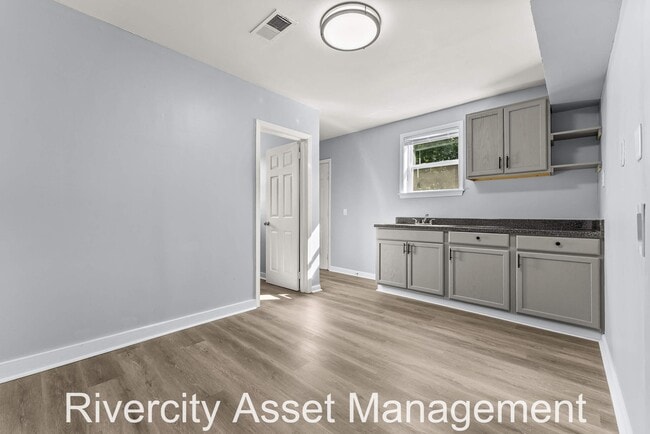 Photo - 1622 Elvis Presley Blvd