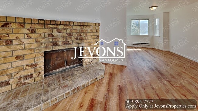 Photo - 1722 E 56th St Unidad 2