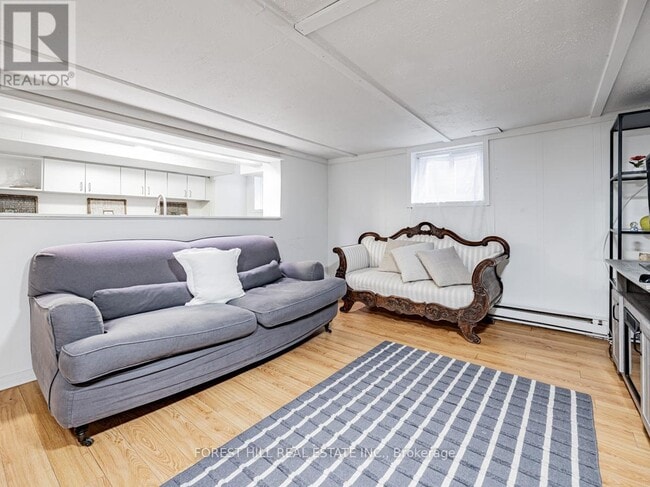 Photo - 29 Scarboro Beach Blvd