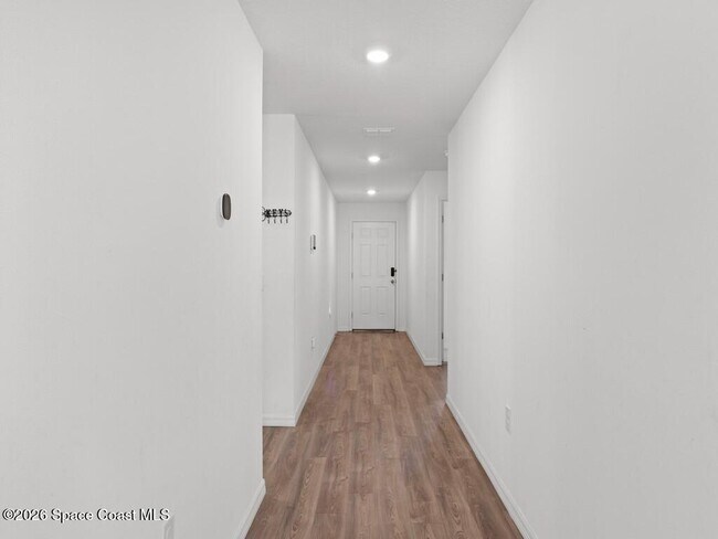 Photo - 496 Vanguard St SE