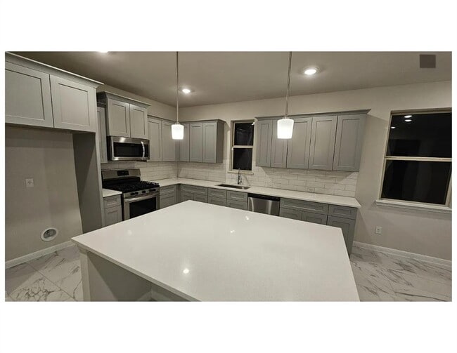 Photo - 212 Comet Pointe Dr