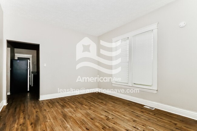 Photo - 728 S 35th St