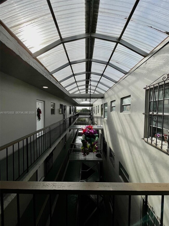 Photo - 1035 W 77th St Unidad 412