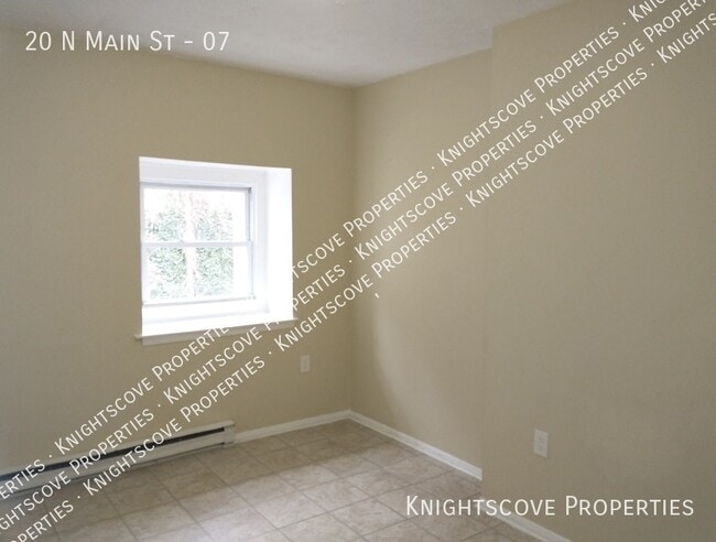 Photo - 20 N Main St Unidad 07