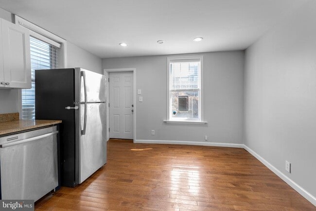 Photo - 1428 Hope St