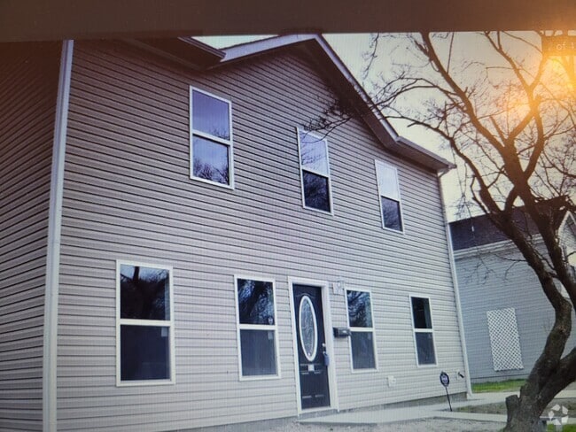 Building Photo - 513 Stockton Rd Rental