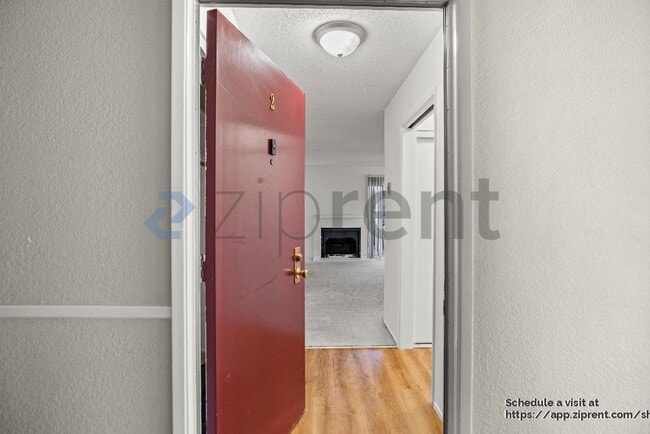 Photo - 1041 Shell Blvd