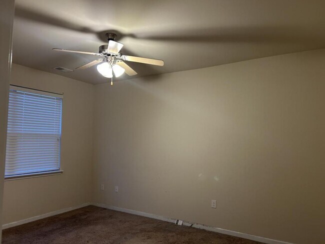 Photo - 846 Hayes Point Cir