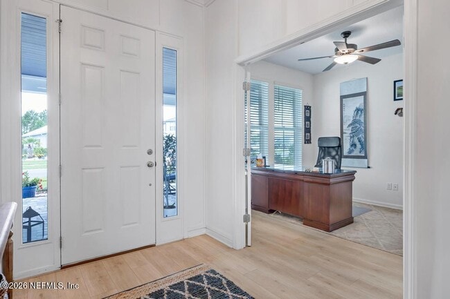Photo - 221 Marquesa Cir