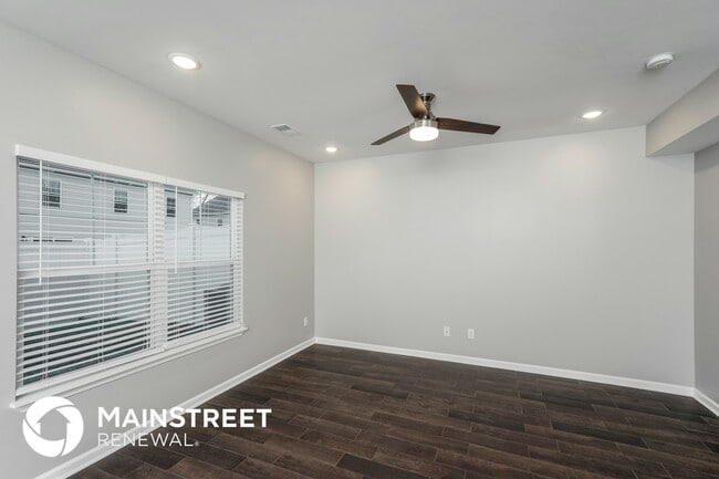 Photo - 2062 N Sarah Dr