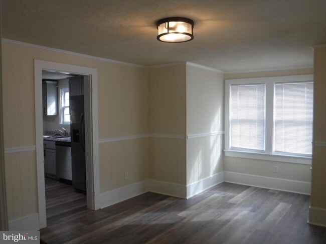 Photo - 10051 Dupont Blvd