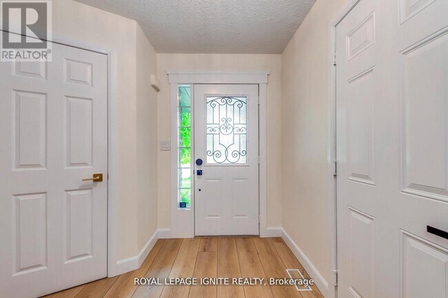 Photo - 64 Templewood Dr