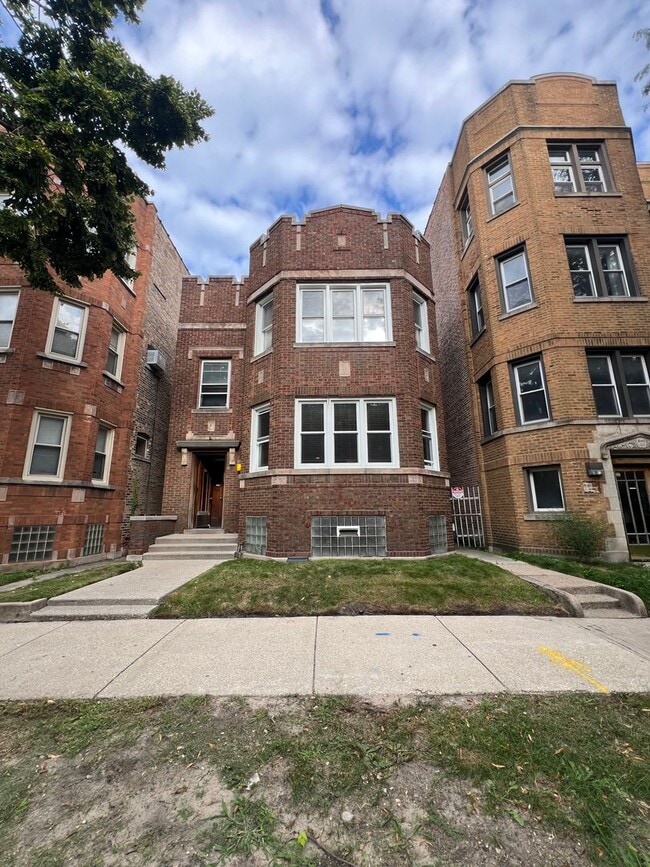 Photo - 6937 S Merrill Ave Unit -1 | FOR RENT