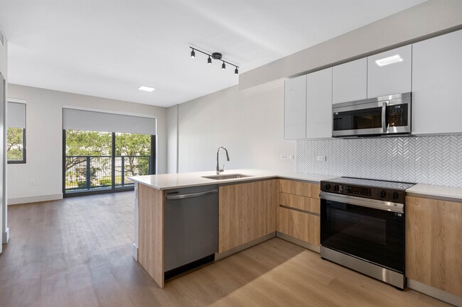 Photo - Bread Building