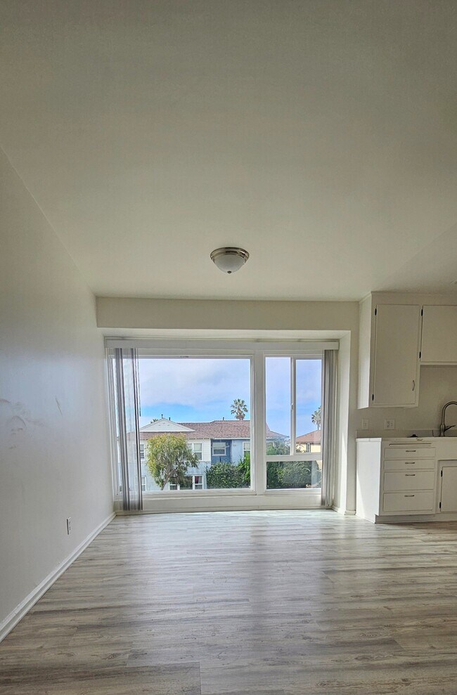 Photo - 205 Via Riviera