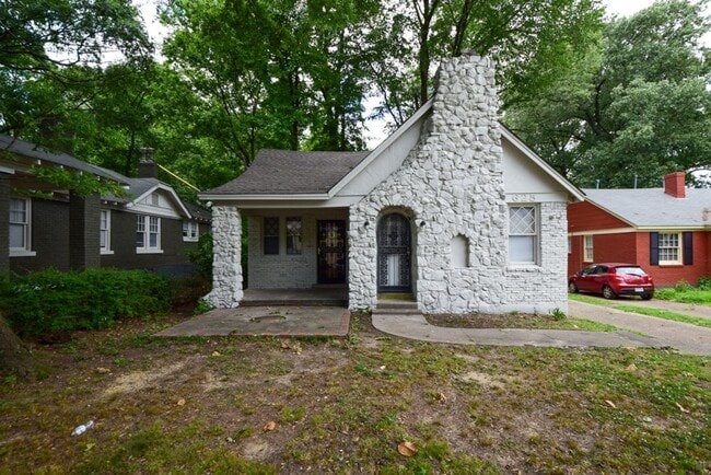 Adorable updated 2 bath, 1 bed home near R... - Adorable updated 2 bath, 1 bed home near R...