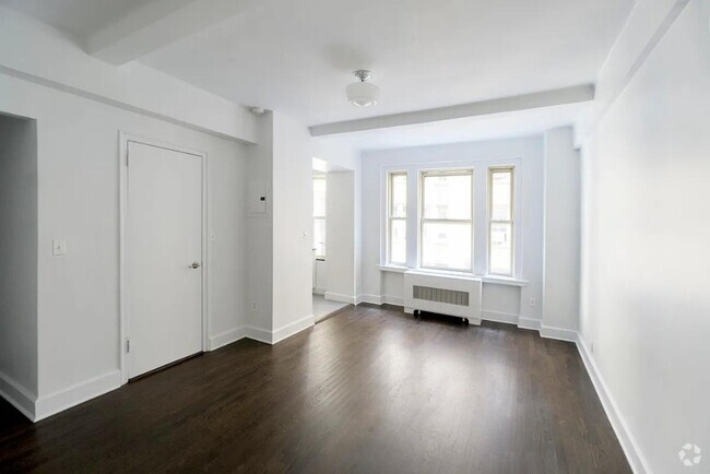 Building Photo - 24 Fifth Avenue Unit 1228 Rental