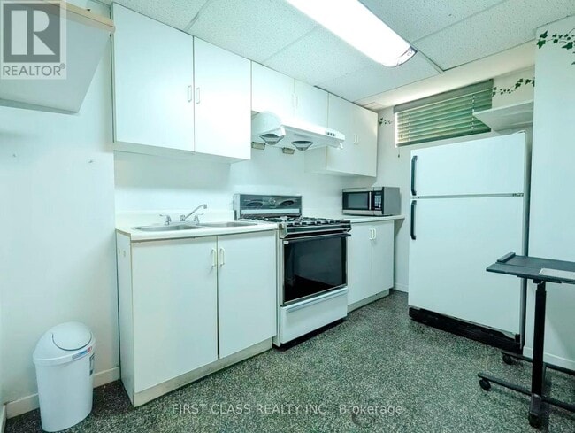 Photo - 1226 Kos Blvd