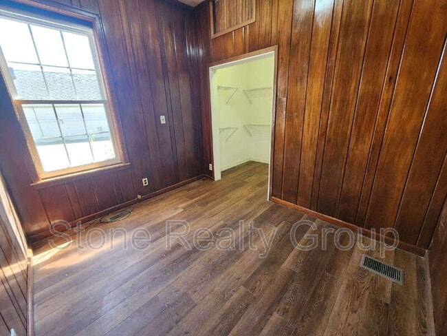 Photo - 2006 Wabash Ave