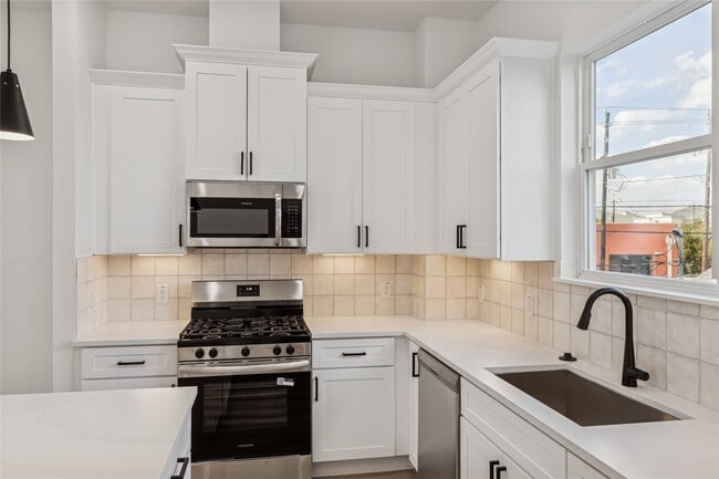 Photo - 111 Milby St