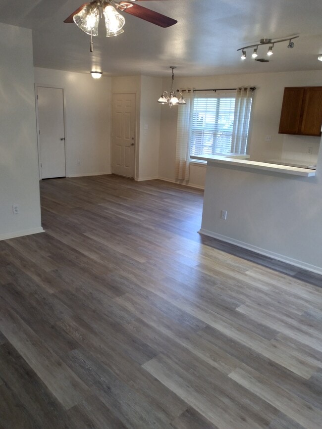 Photo - 1141 Woodlands Park Dr