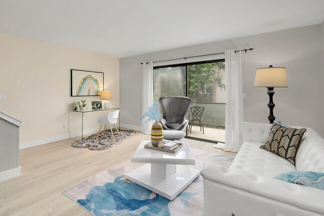 Photo - Fantastic location in the heart of downtown Kirkland!