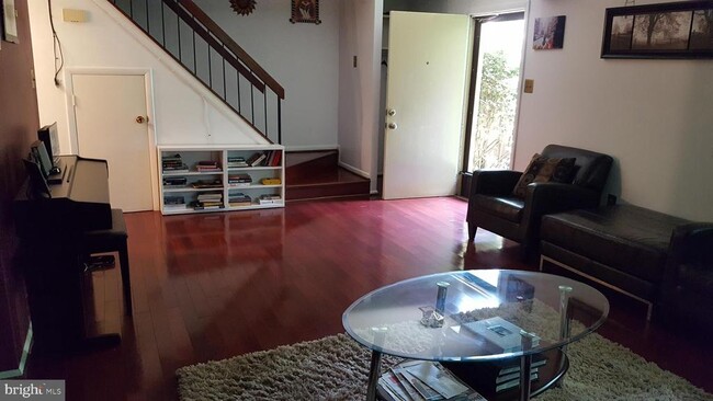 Building Photo - 10699 Spring Oak Ct Rental